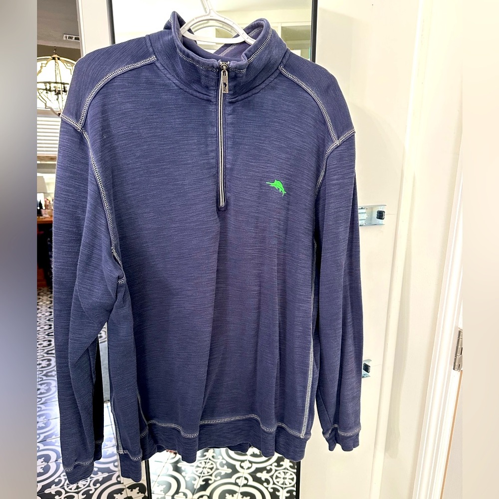 Tommy Bahama men’s pullover. Size XL. Great condition.